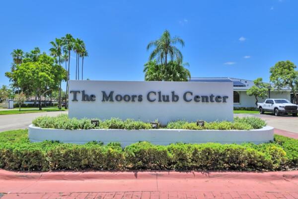 VILLA HOMES AT THE MOORS - Residential