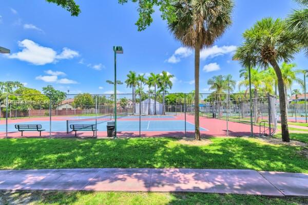 VILLA HOMES AT THE MOORS - Residential