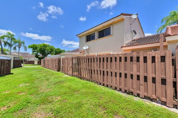 VILLA HOMES AT THE MOORS - Residential