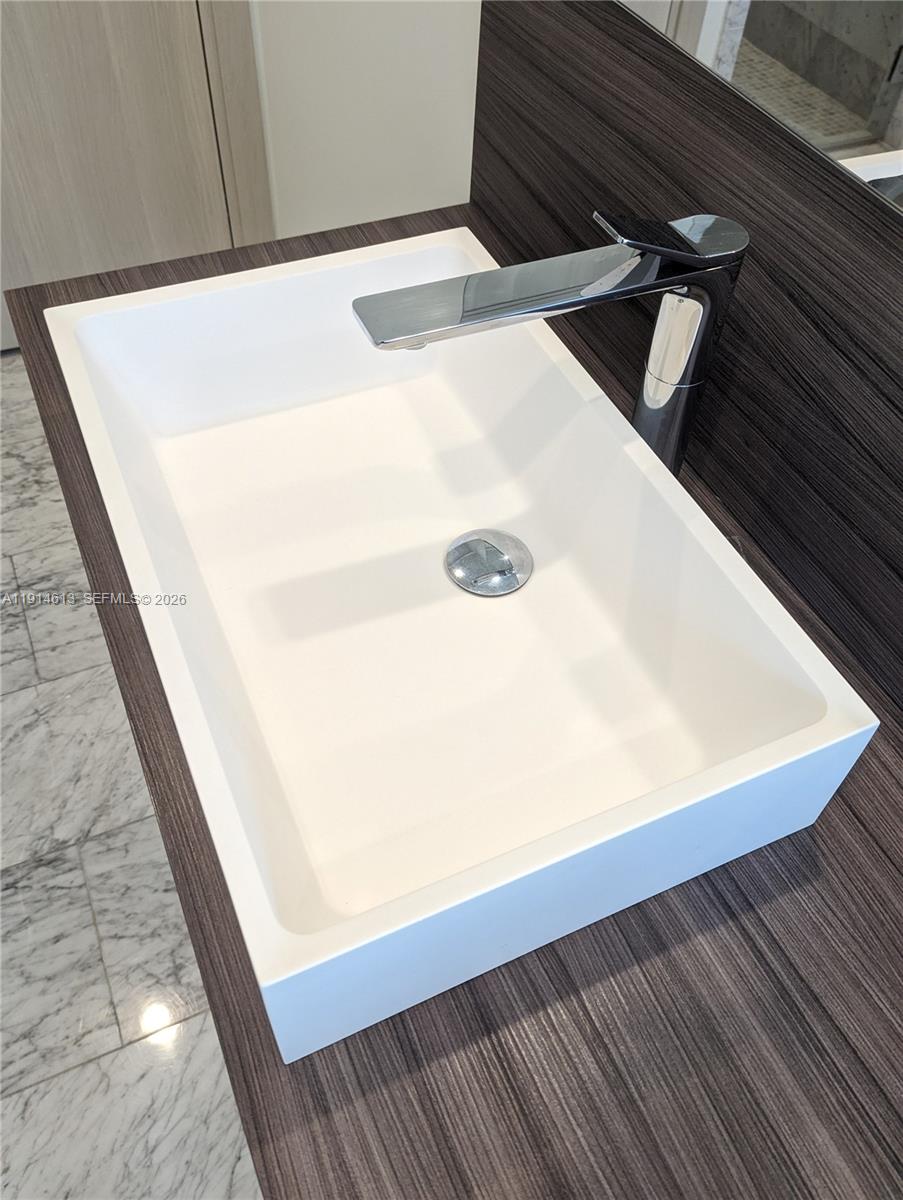 BRICKELL FLATIRON CONDO - Residential