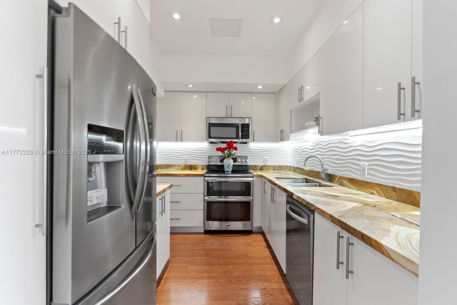 COASTAL TOWERS CONDO - Residential