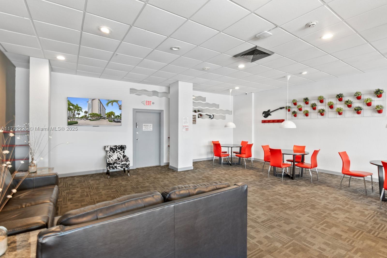 COASTAL TOWERS CONDO - Residential