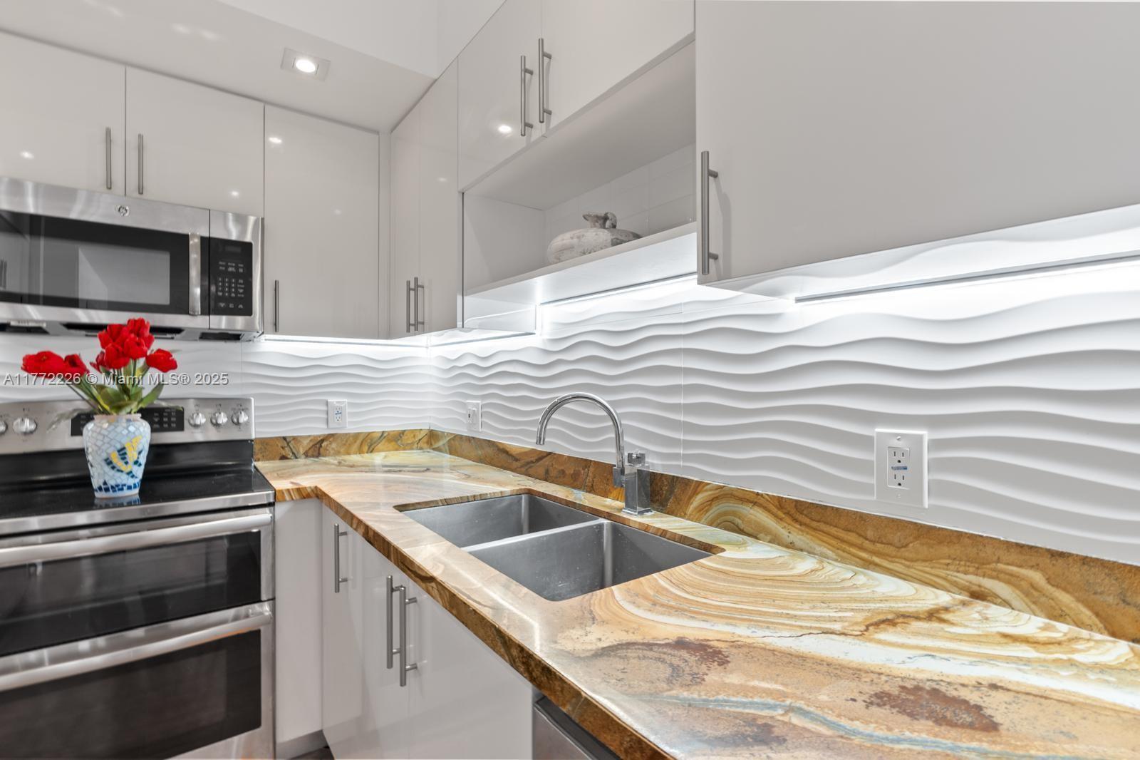 COASTAL TOWERS CONDO - Residential