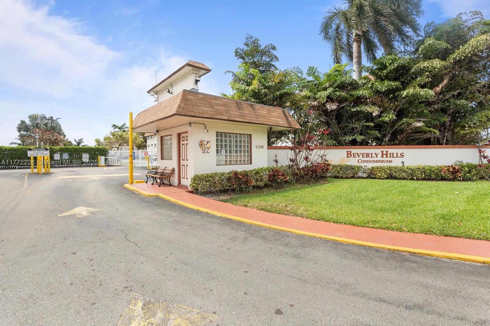 COASTAL TOWERS CONDO - Residential