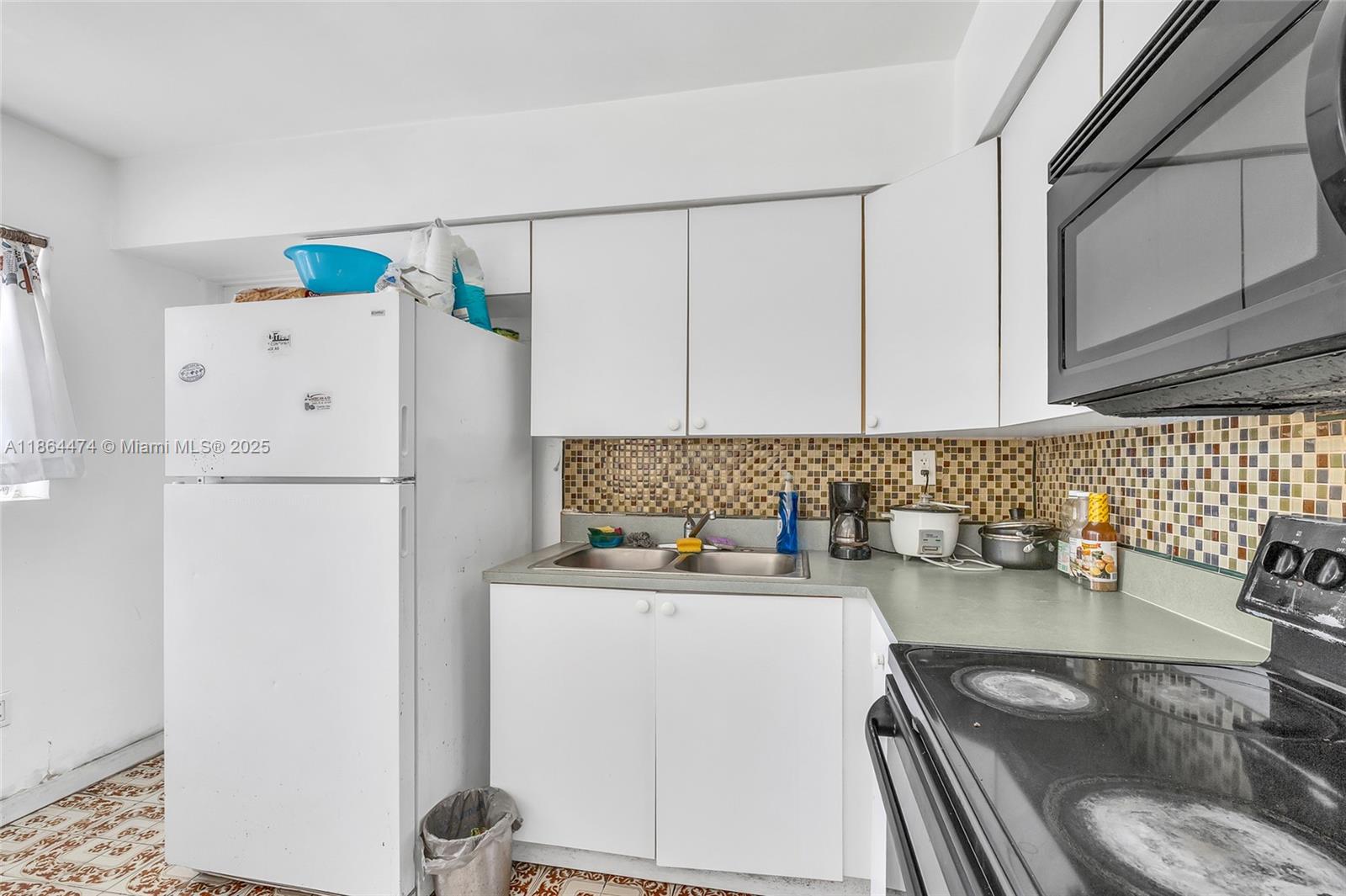 CAROL CITY 5TH ADDN - Residential