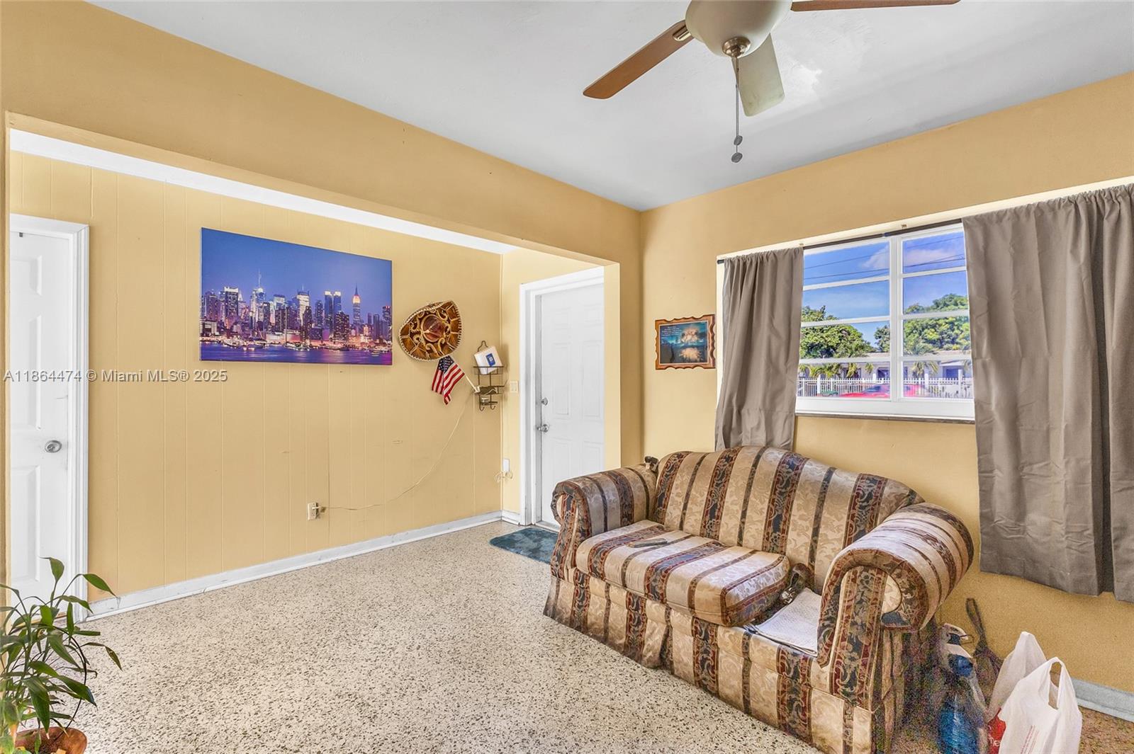 CAROL CITY 5TH ADDN - Residential