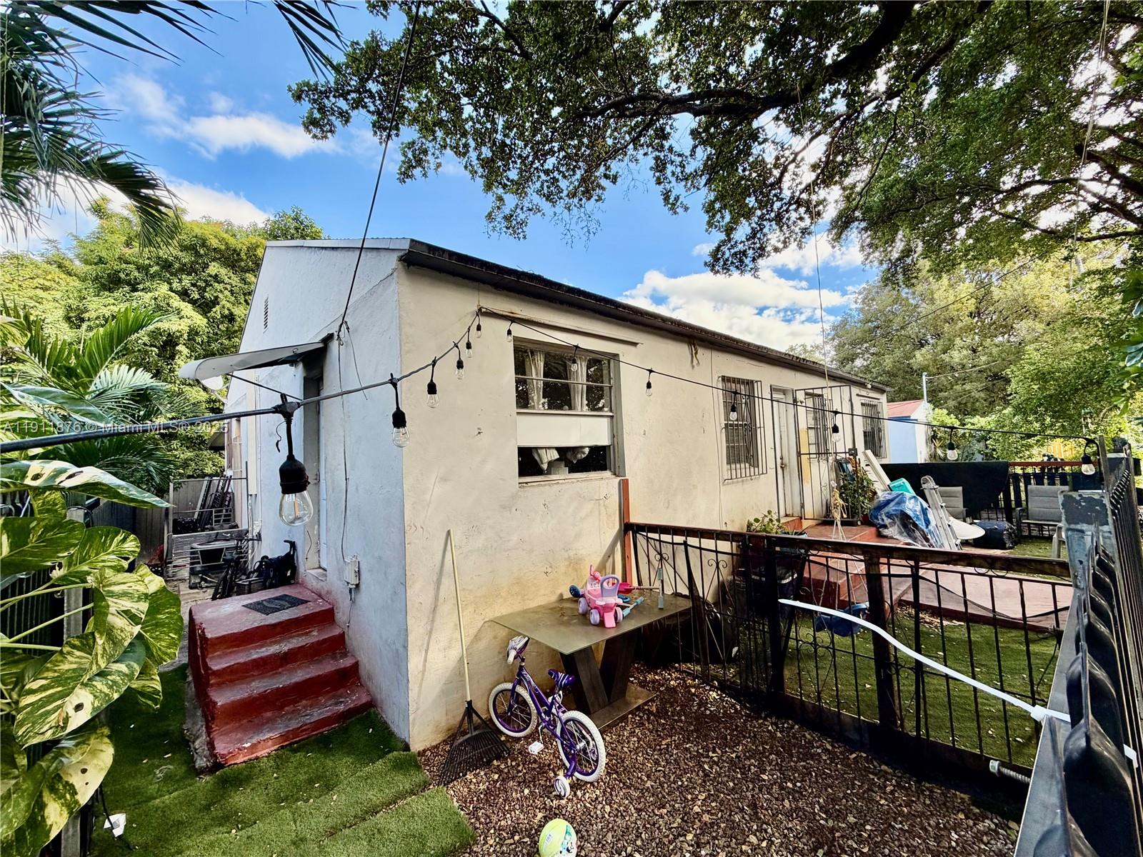 DEVONSHIRE PARK SUB - Residential