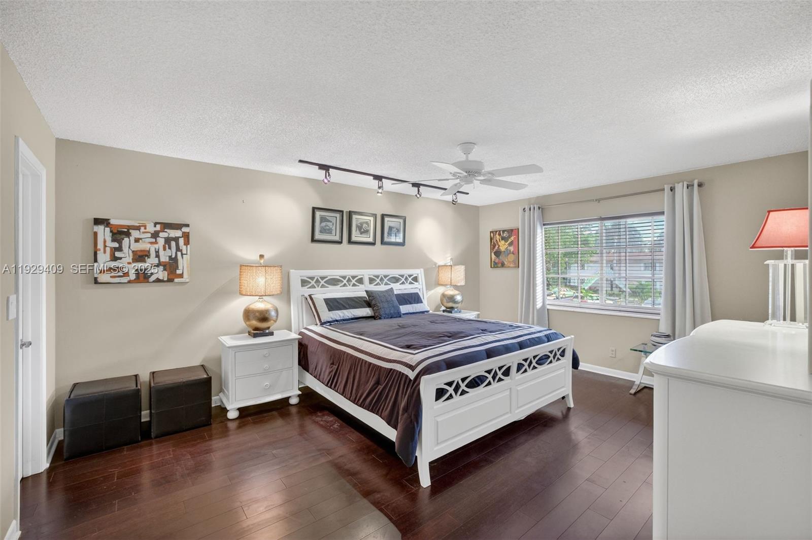 1930 NE 2nd Ave 206L