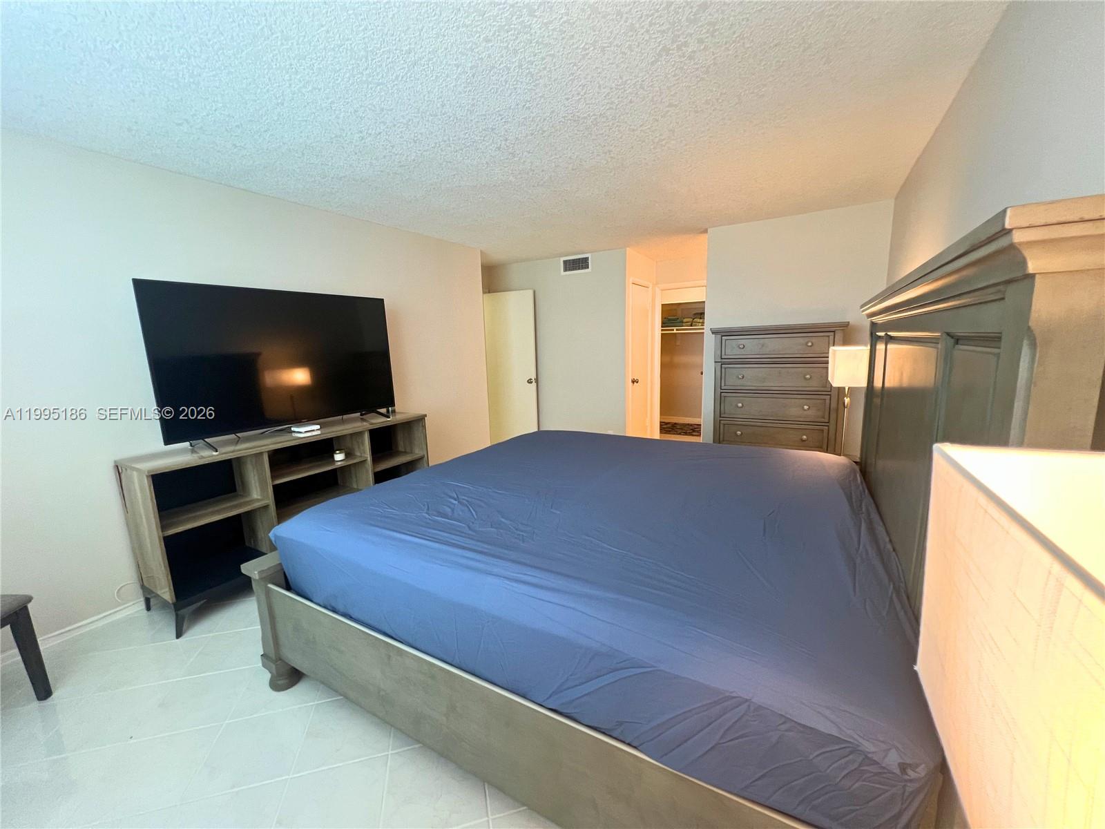 3015 N Ocean Blvd 4L