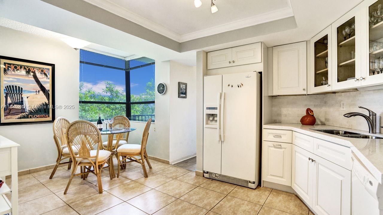 545 SE 12th St 301