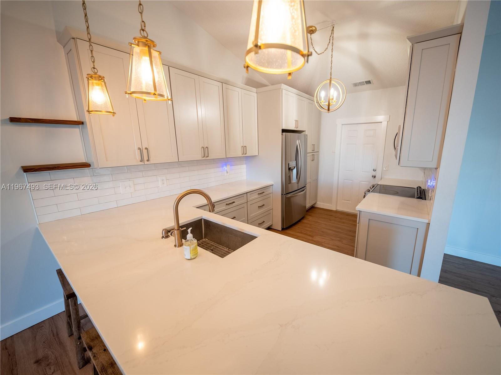 JUPITER VILLAGE PH VII - Residential