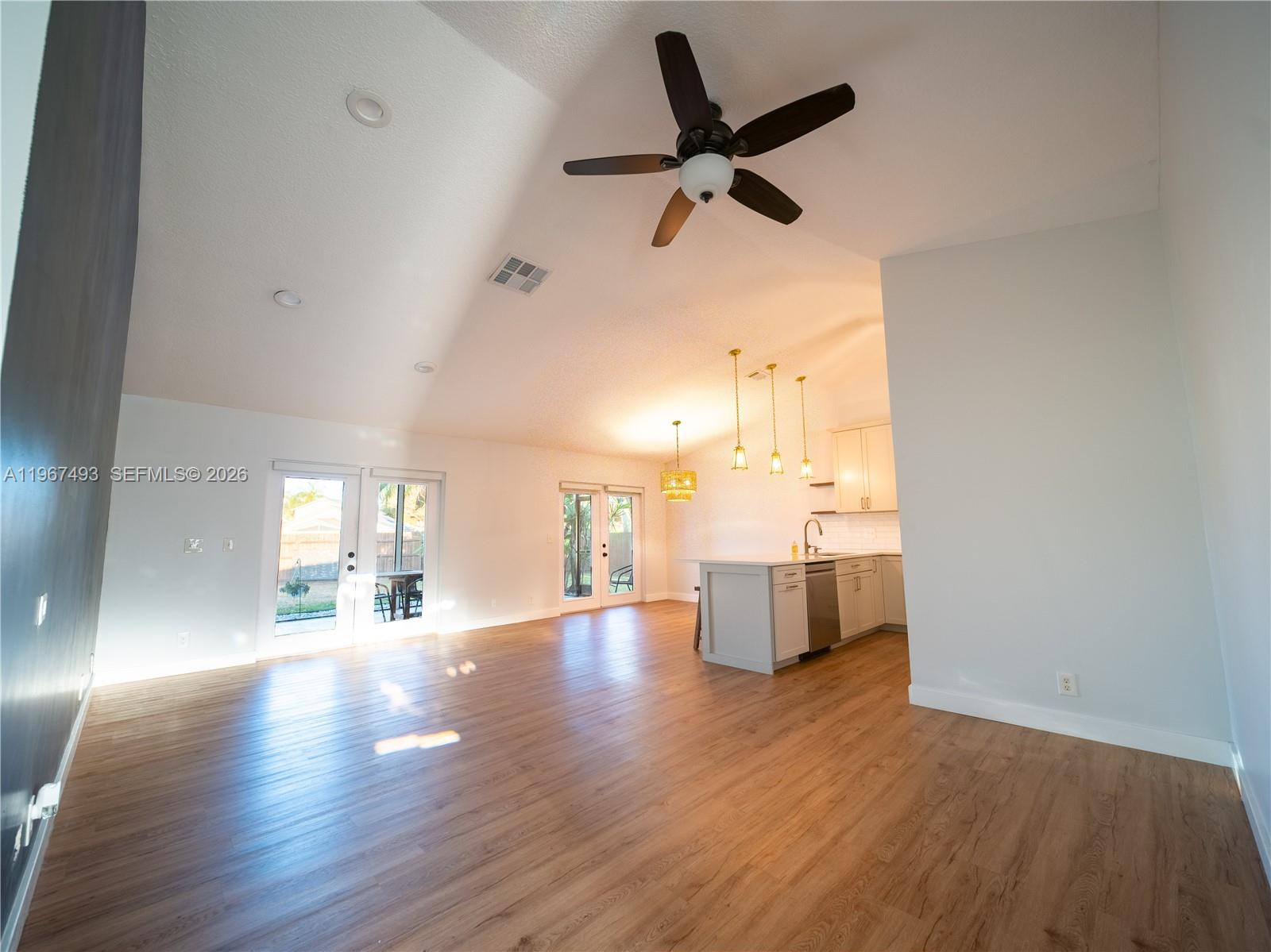 JUPITER VILLAGE PH VII - Residential