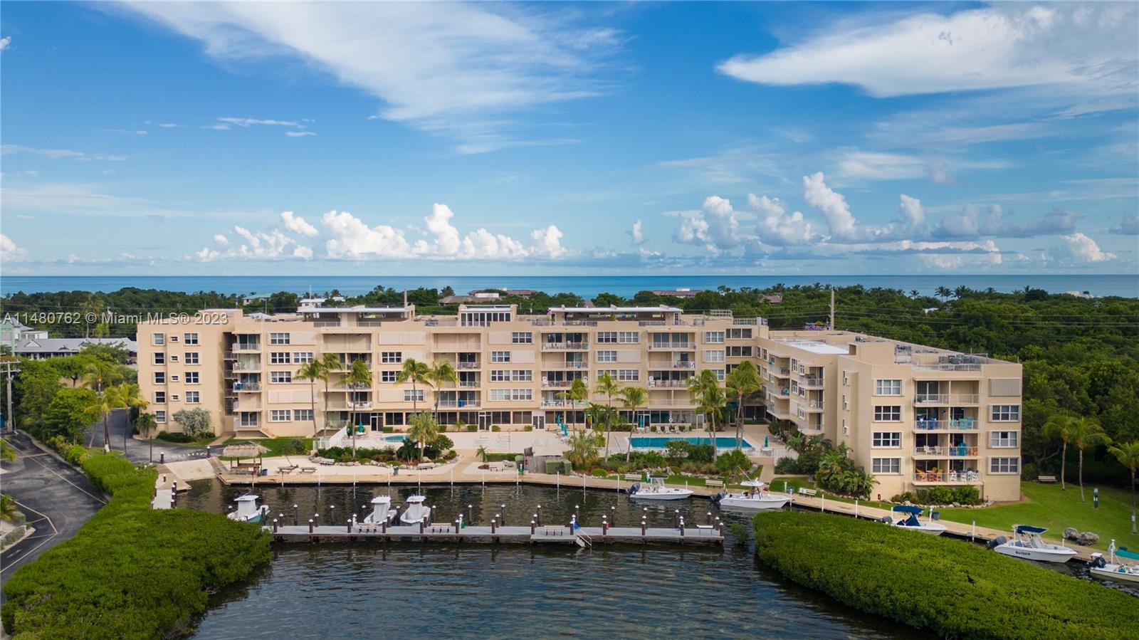 SUMMER SEA - Residential