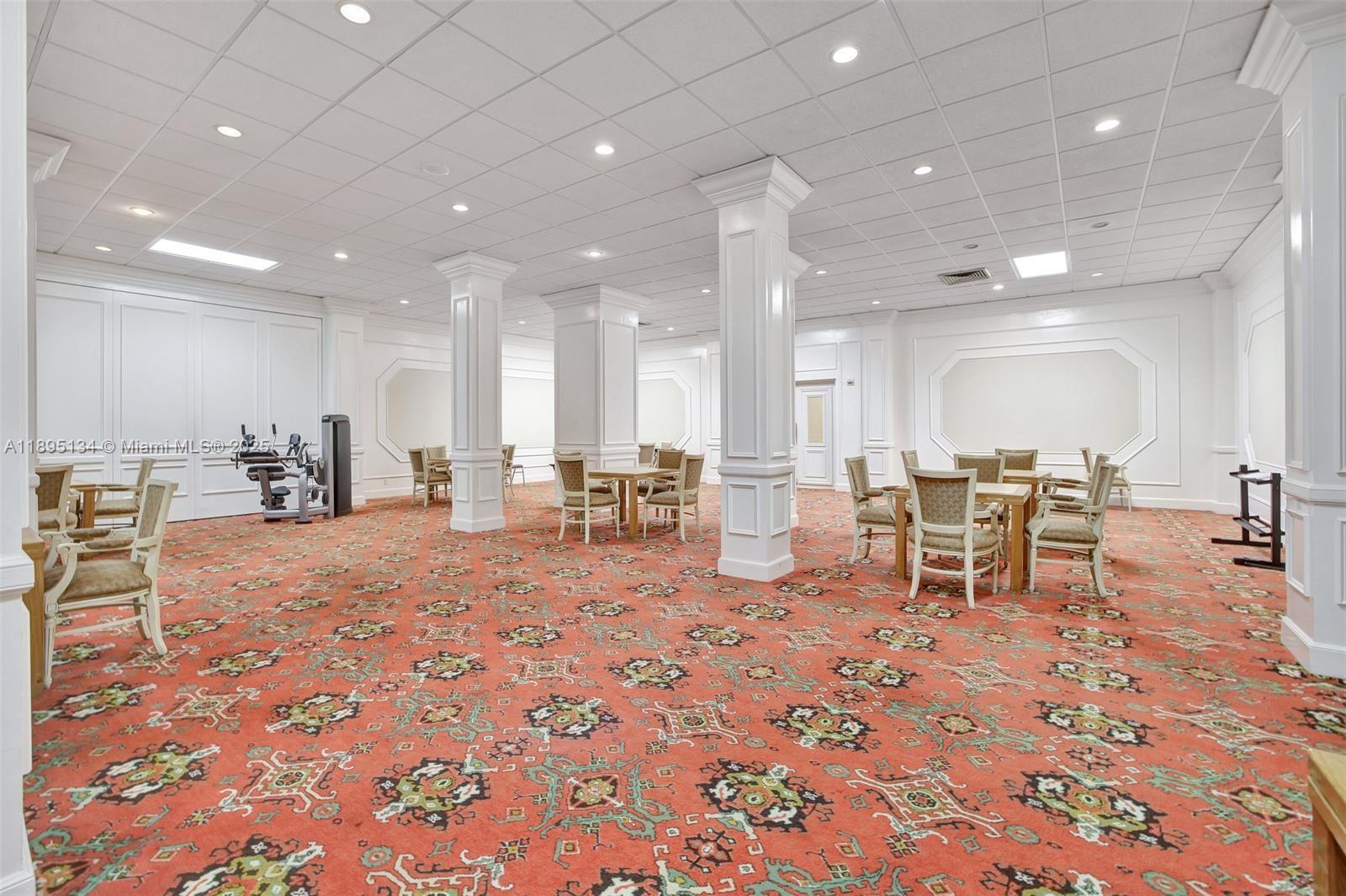 HALLMARK OF HOLLYWOOD CON - Residential Lease