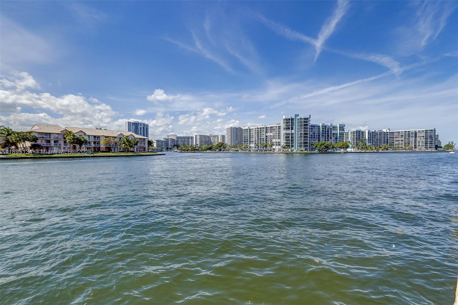 HALLMARK OF HOLLYWOOD CON - Residential Lease