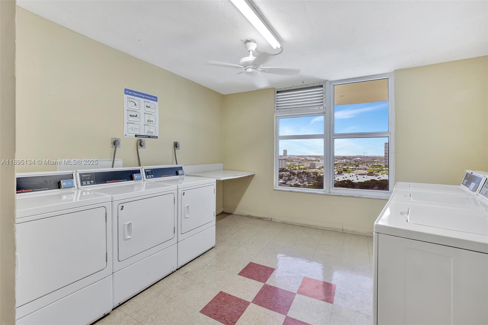 HALLMARK OF HOLLYWOOD CON - Residential Lease