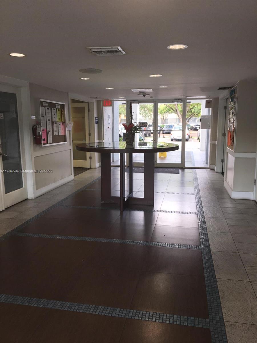 MONTECARLO CONDO - Residential