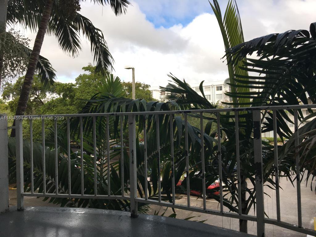 MONTECARLO CONDO - Residential