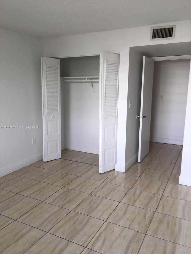 MONTECARLO CONDO - Residential