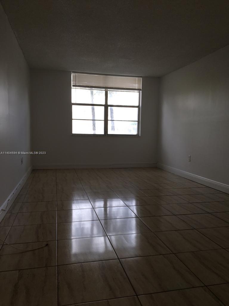 MONTECARLO CONDO - Residential