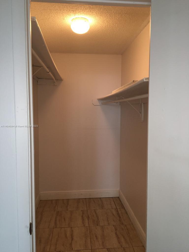 MONTECARLO CONDO - Residential