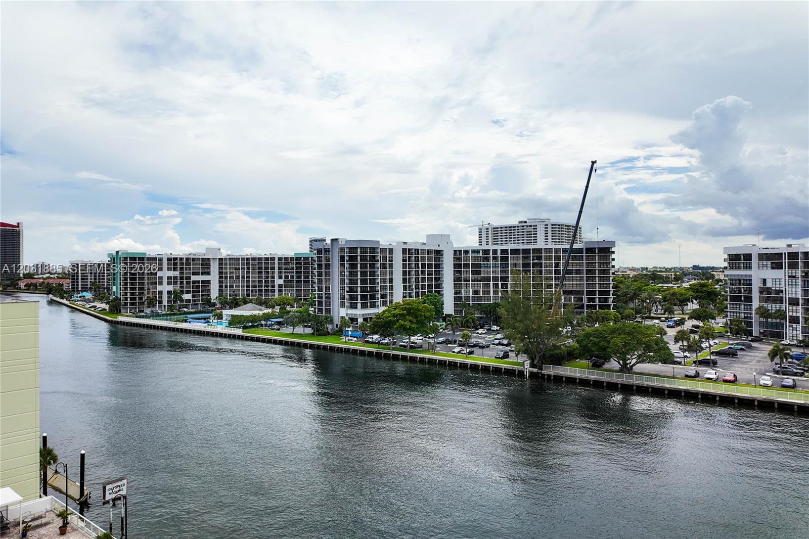 3000 S Ocean Dr 712