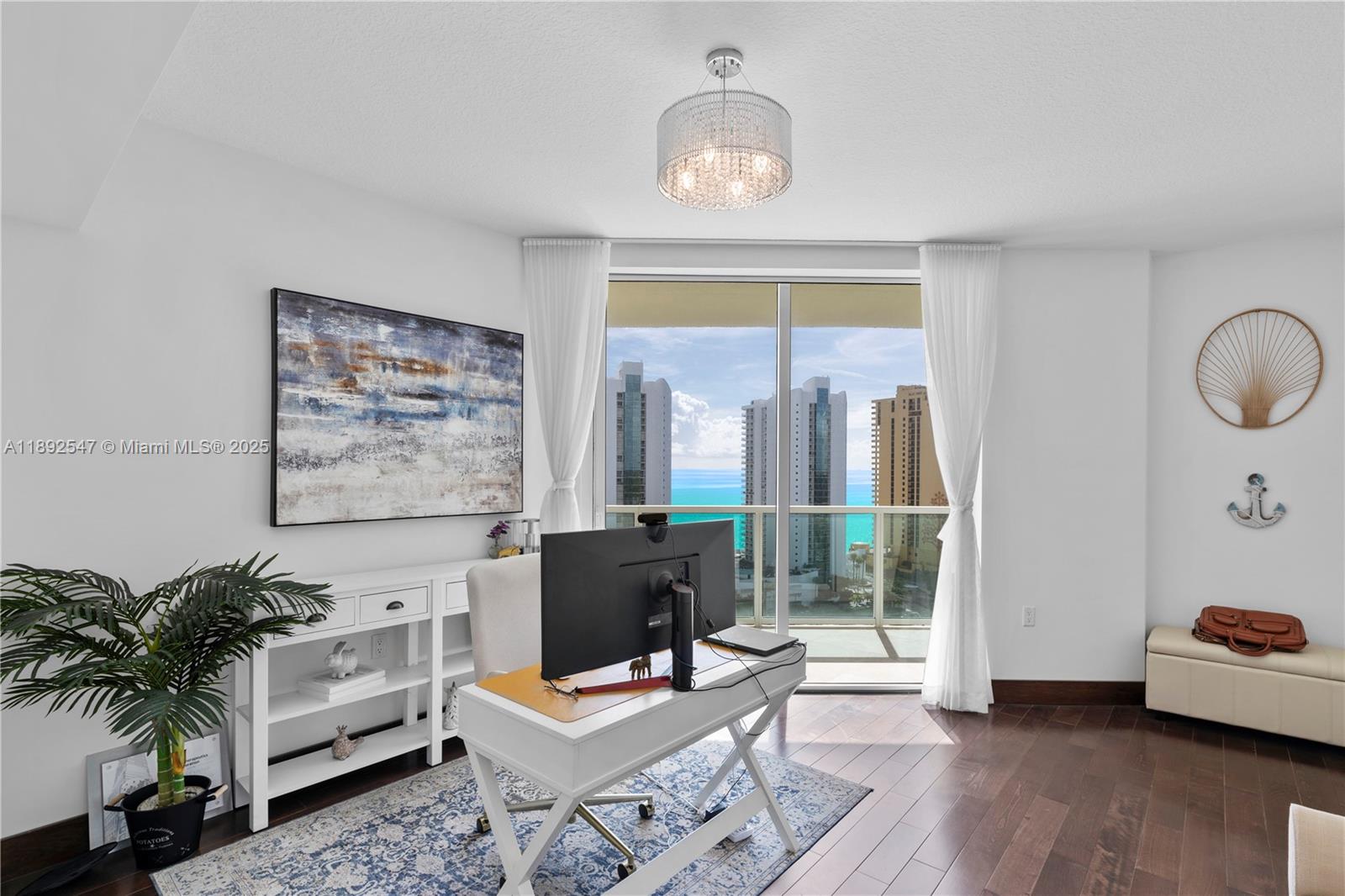 ST TROPEZ ON THE BAY II C - Residential Lease