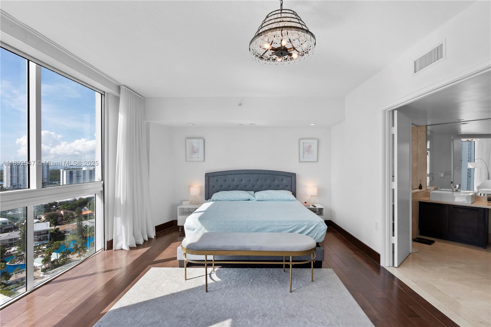 ST TROPEZ ON THE BAY II C - Residential Lease