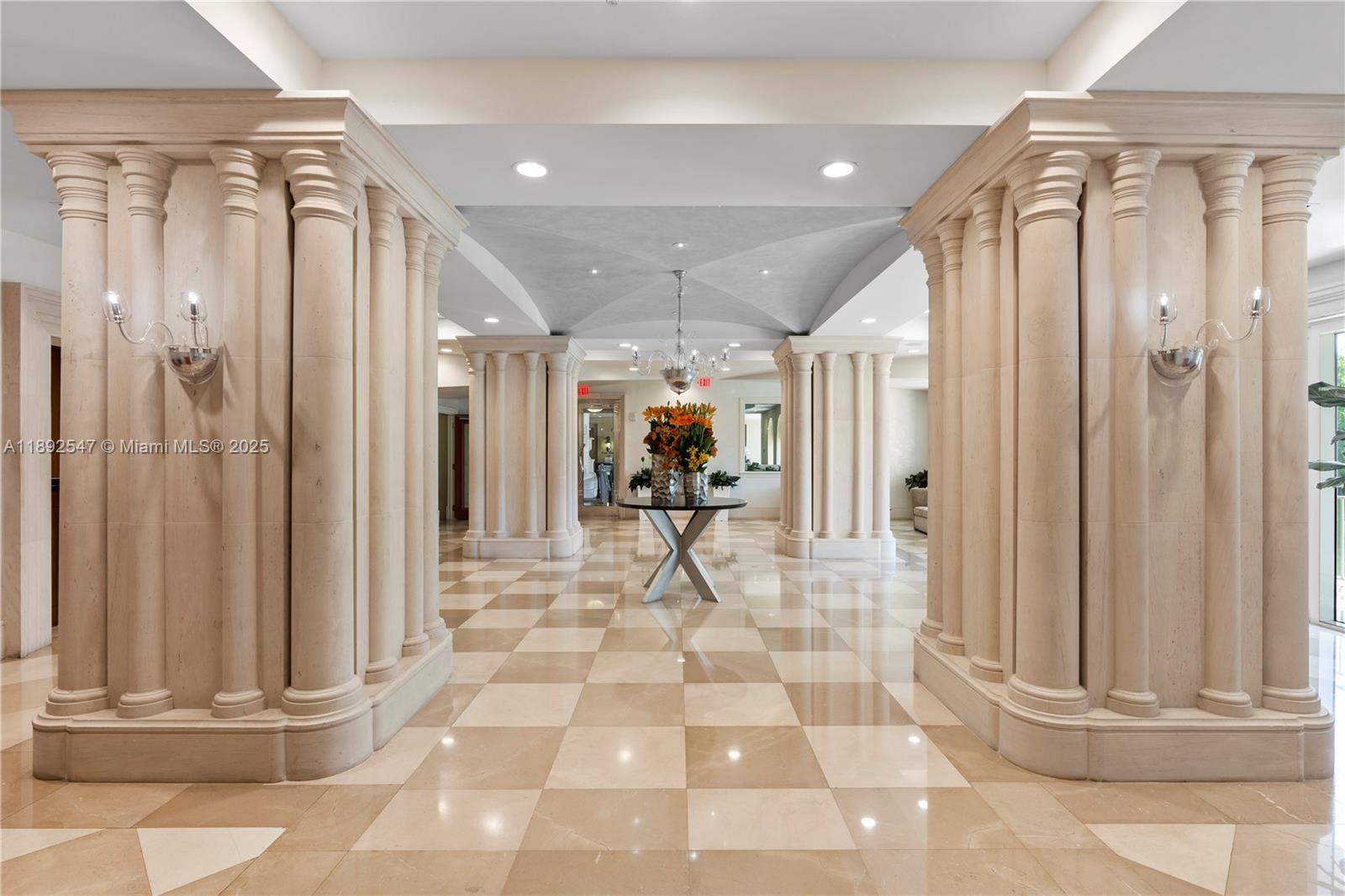 ST TROPEZ ON THE BAY II C - Residential Lease