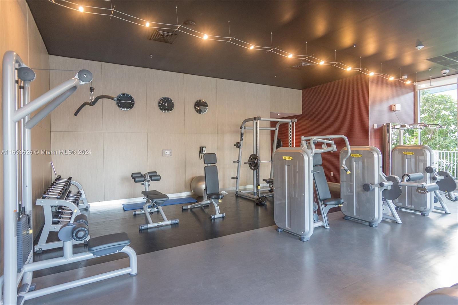 BEACHWALK CONDOMINIUM - Residential Lease