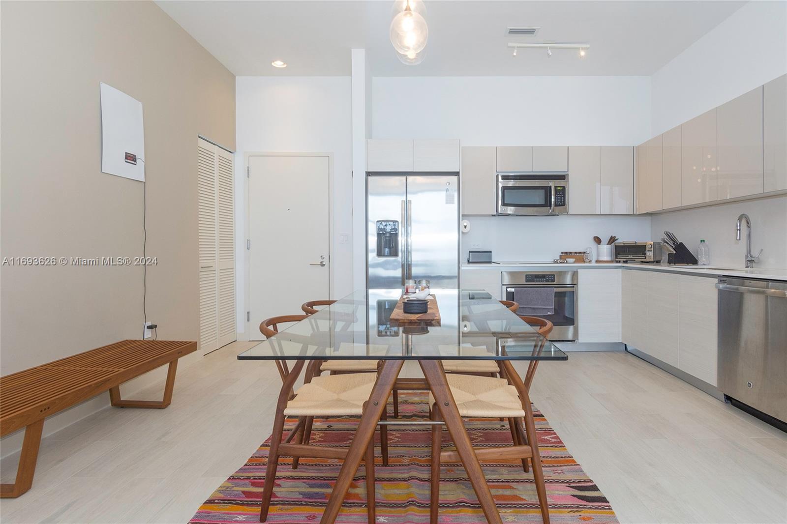 BEACHWALK CONDOMINIUM - Residential Lease