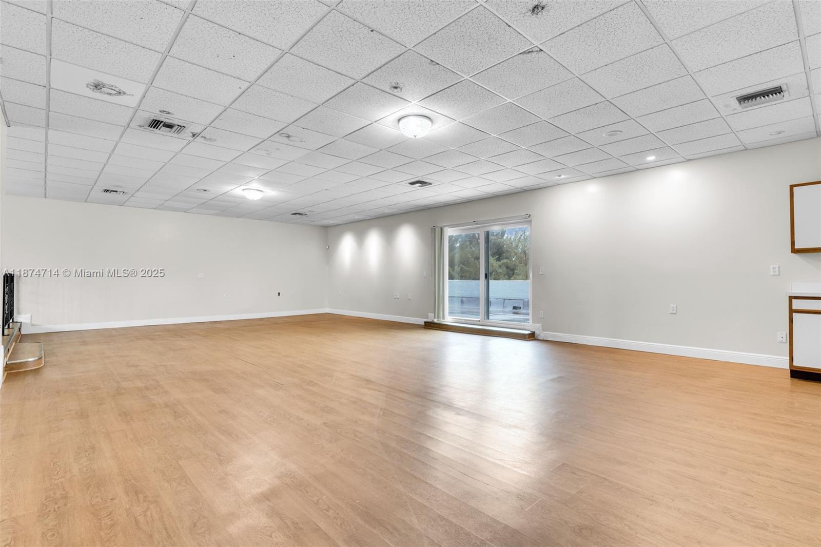 NARANJA LAKES CONDO NO 5 - Residential