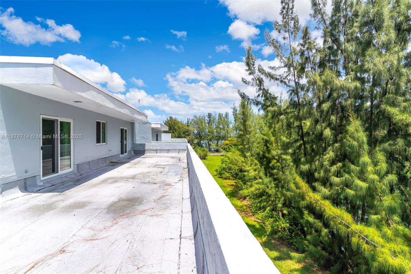 NARANJA LAKES CONDO NO 5 - Residential