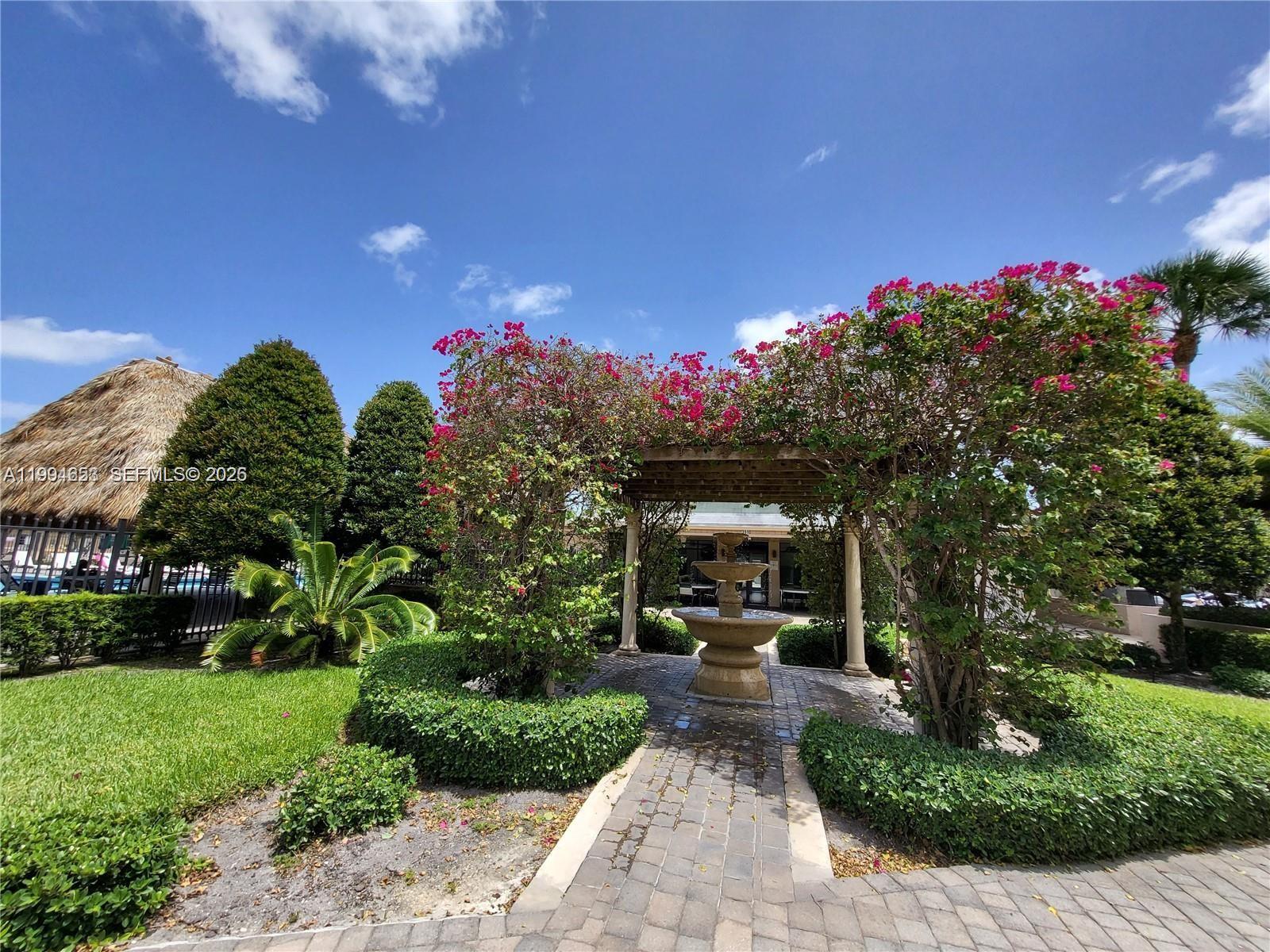 NATURA CONDO NO 2 - Residential