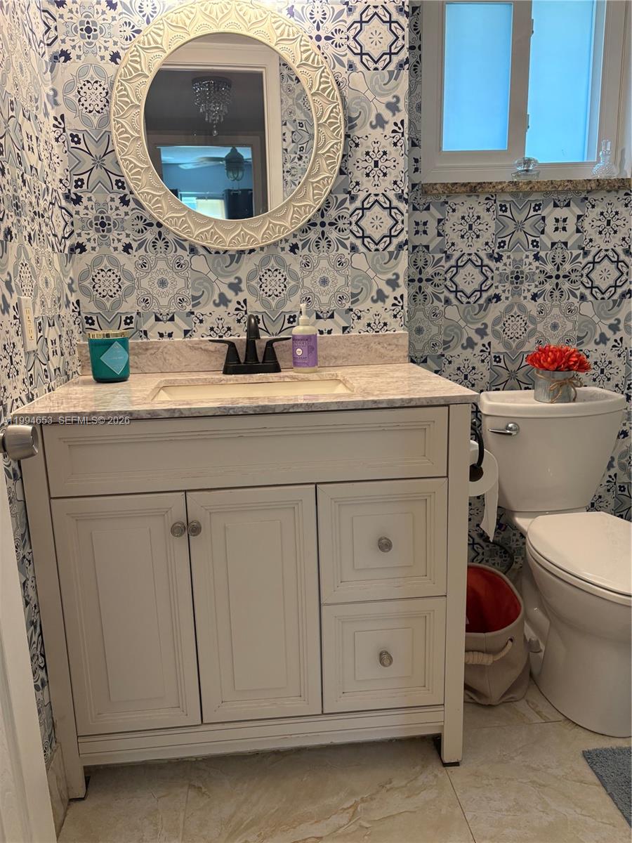 NATURA CONDO NO 2 - Residential