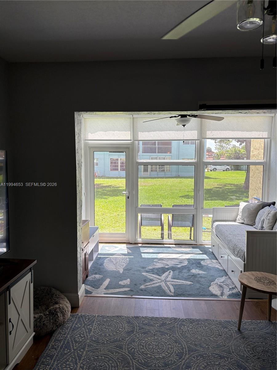 NATURA CONDO NO 2 - Residential