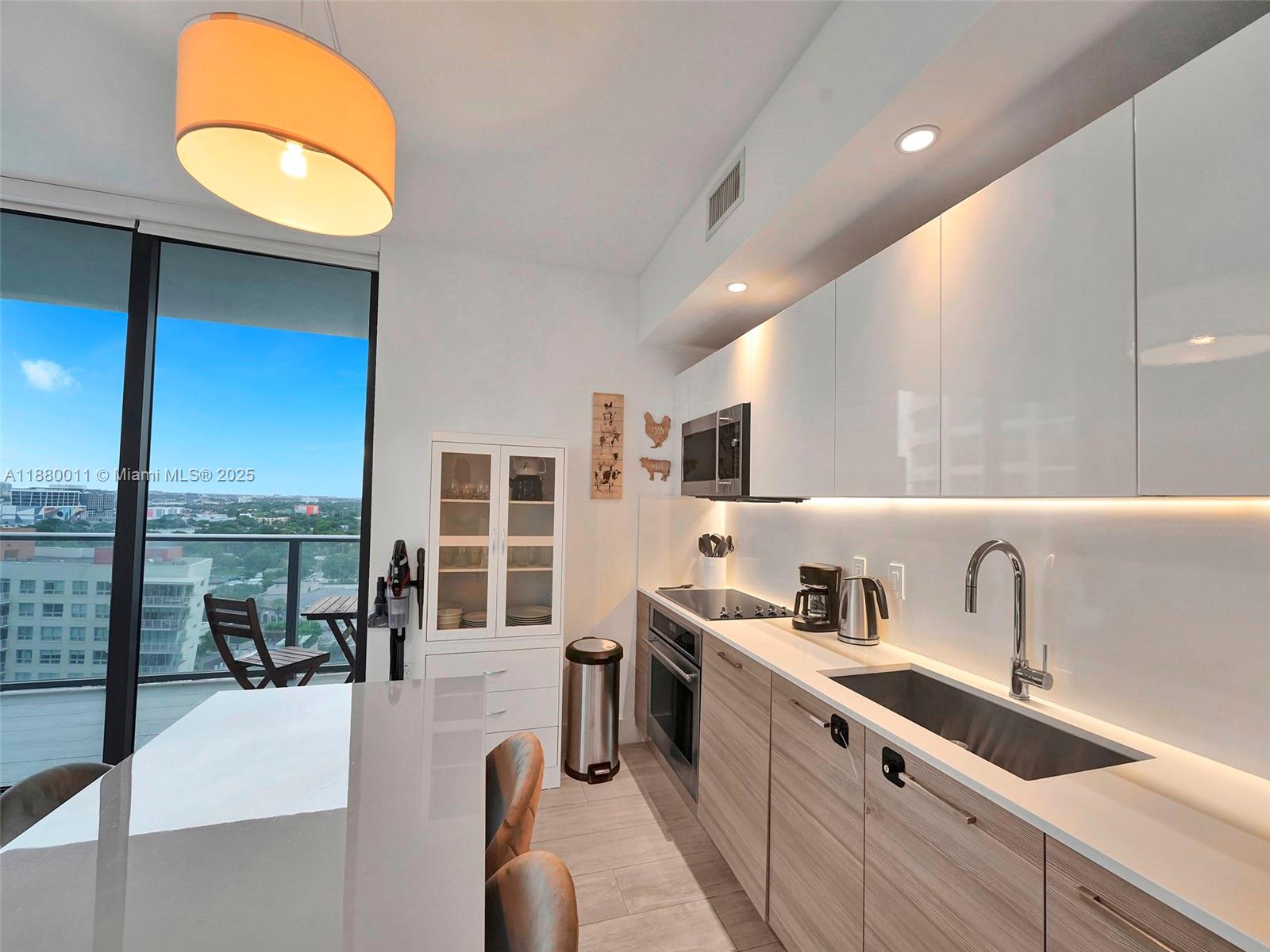 3401 MIDTOWN CONDO - Residential Lease