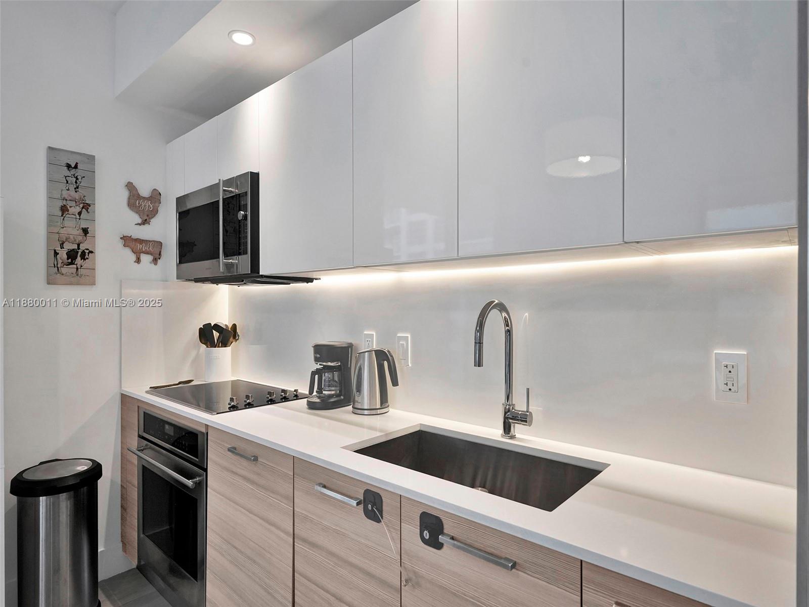 3401 MIDTOWN CONDO - Residential Lease