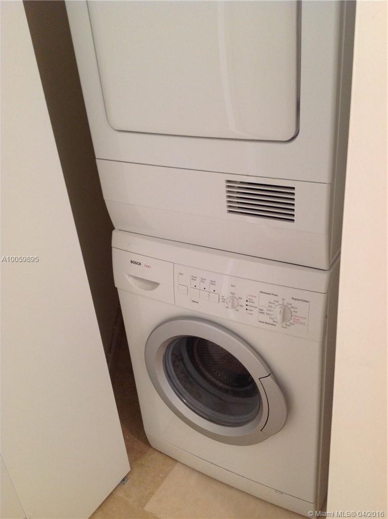 Towers Of Key Biscayne Co - Residential Lease