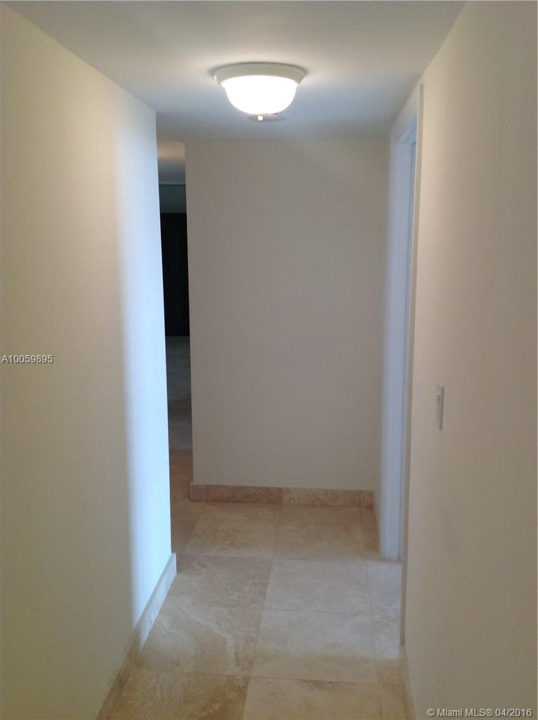 Towers Of Key Biscayne Co - Residential Lease