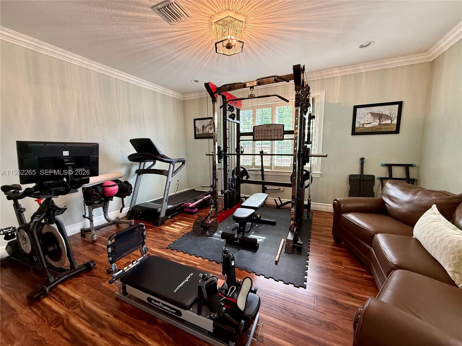 REDLAND REEF - Residential