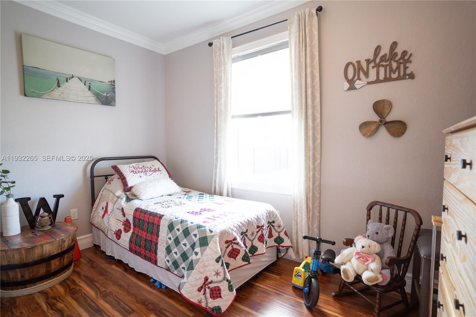 REDLAND REEF - Residential