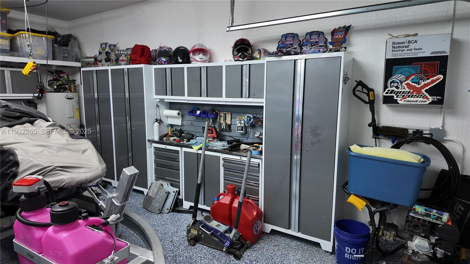 REDLAND REEF - Residential