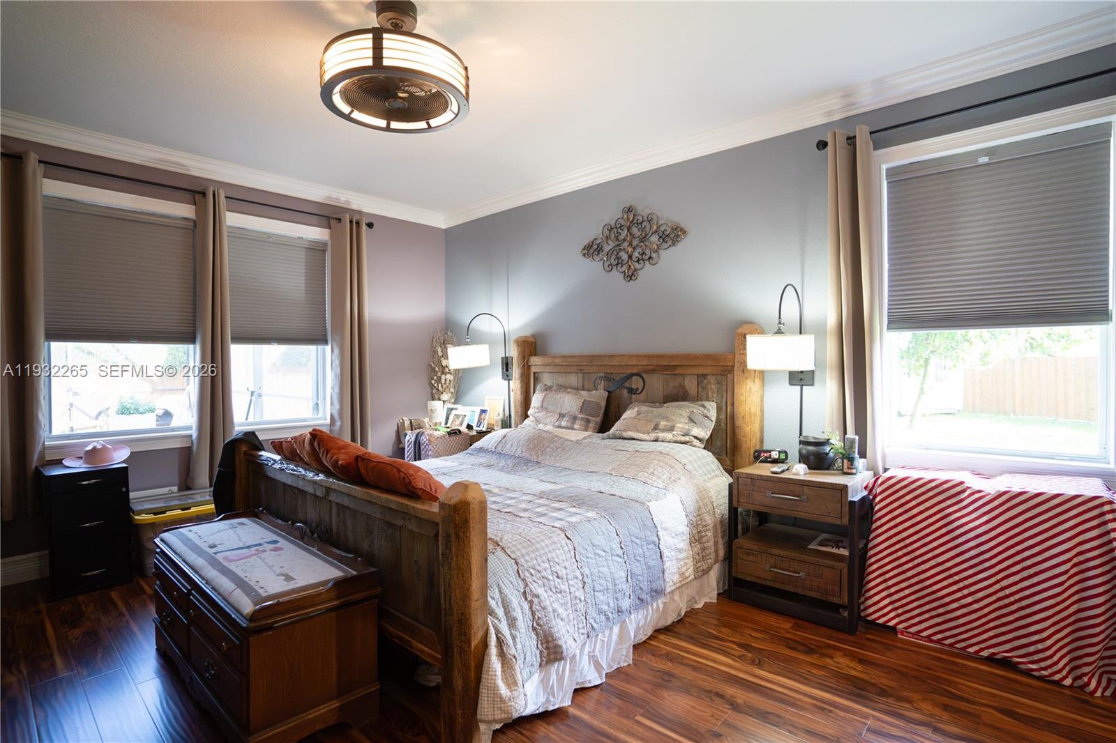 REDLAND REEF - Residential