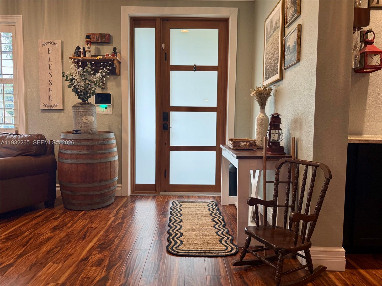 REDLAND REEF - Residential