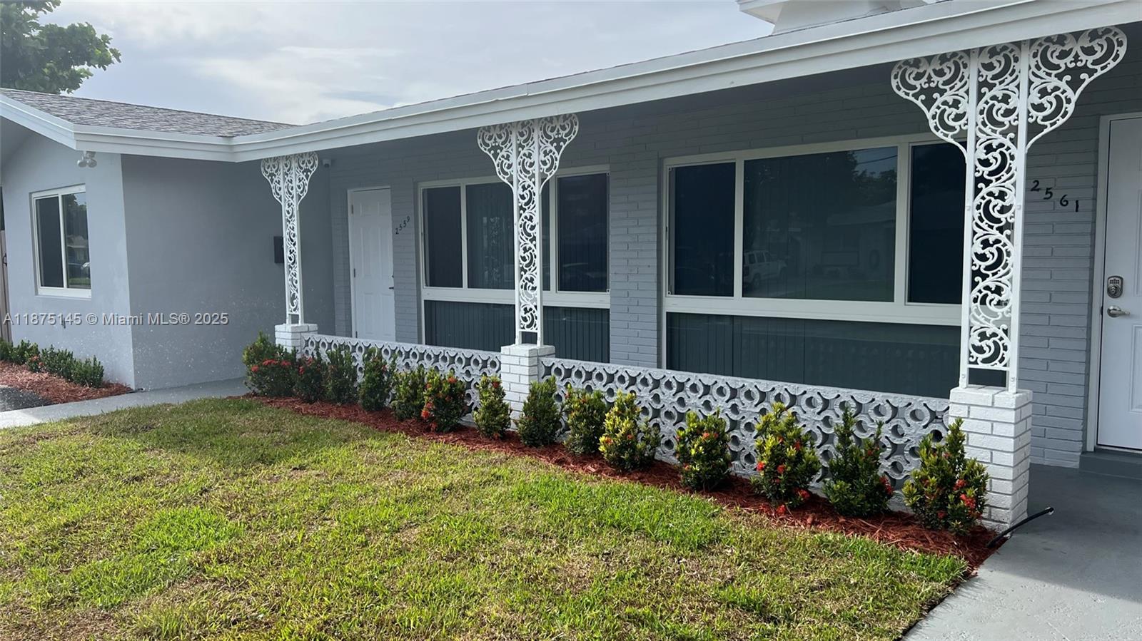 Beautifully renovated 1 Bedroom 1 bath. Central AC, HURRICANE IMPACT WINDOWS Screened Patio Washer/Dryer onsite EAST of US-1Great neighborhood in Pompano Beach. Conveniently located close to the Beach & Pier, Restaurants, Parks, Shopping. Open Kitchen Concept, Granite Counter-tops, New Stainless Steel Appliances. Porcelain floors throughout. Private screened patio. No Association. Minimum Credit score 620 Quick Approval