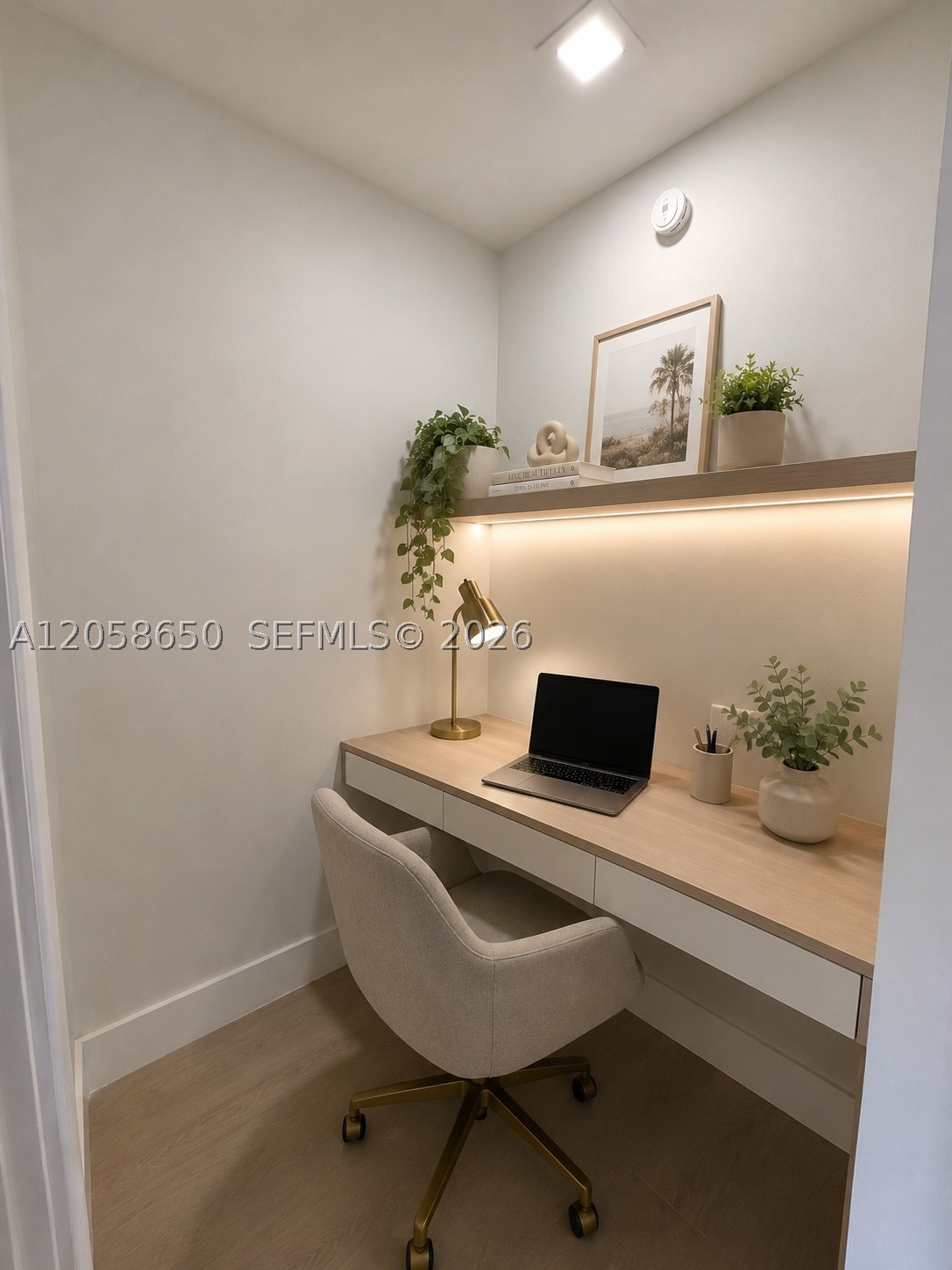 300 Bayview Dr 1201