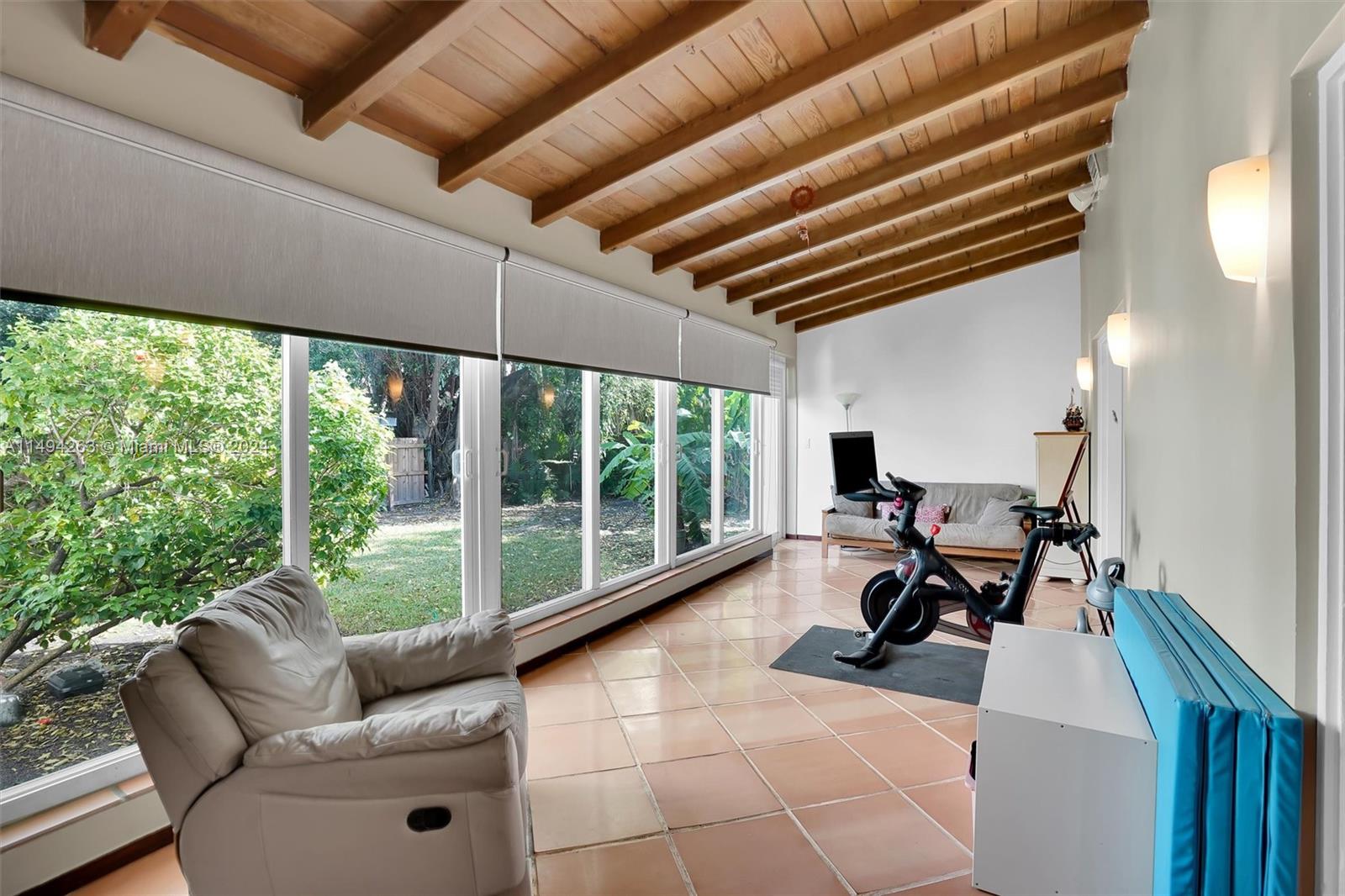 NAUTILUS EXTENSION - Residential