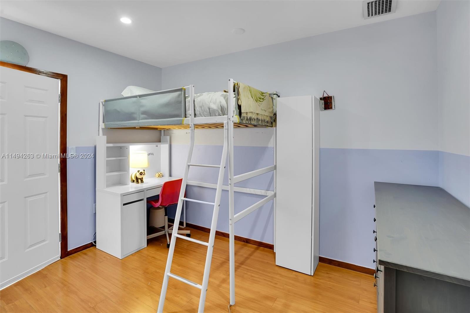 NAUTILUS EXTENSION - Residential