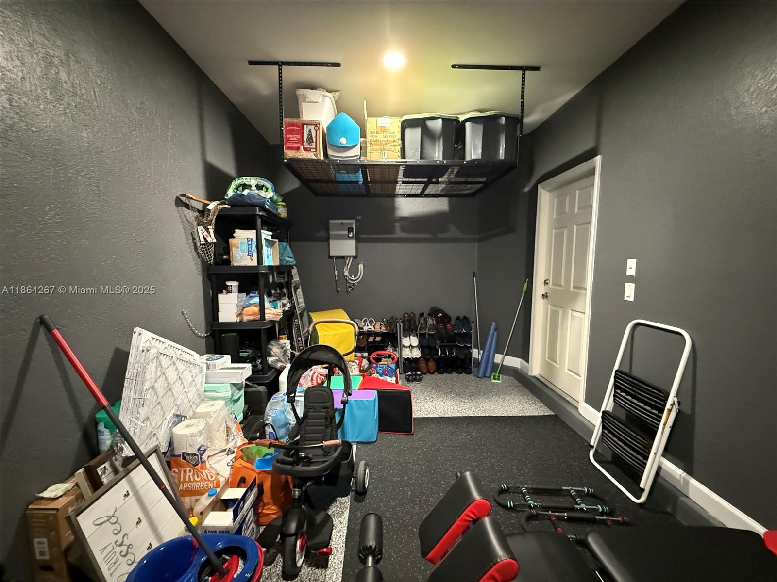 BAYWINDS OF DOMINICA AND - Residential